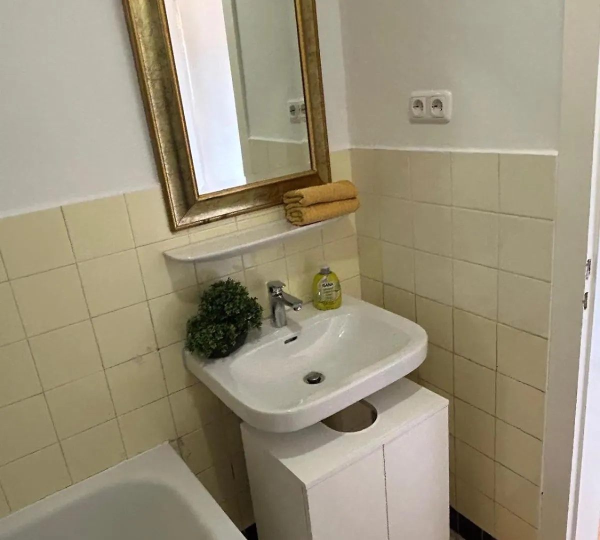 アパート Wohnung Im Zentrum Von Duesseldorf