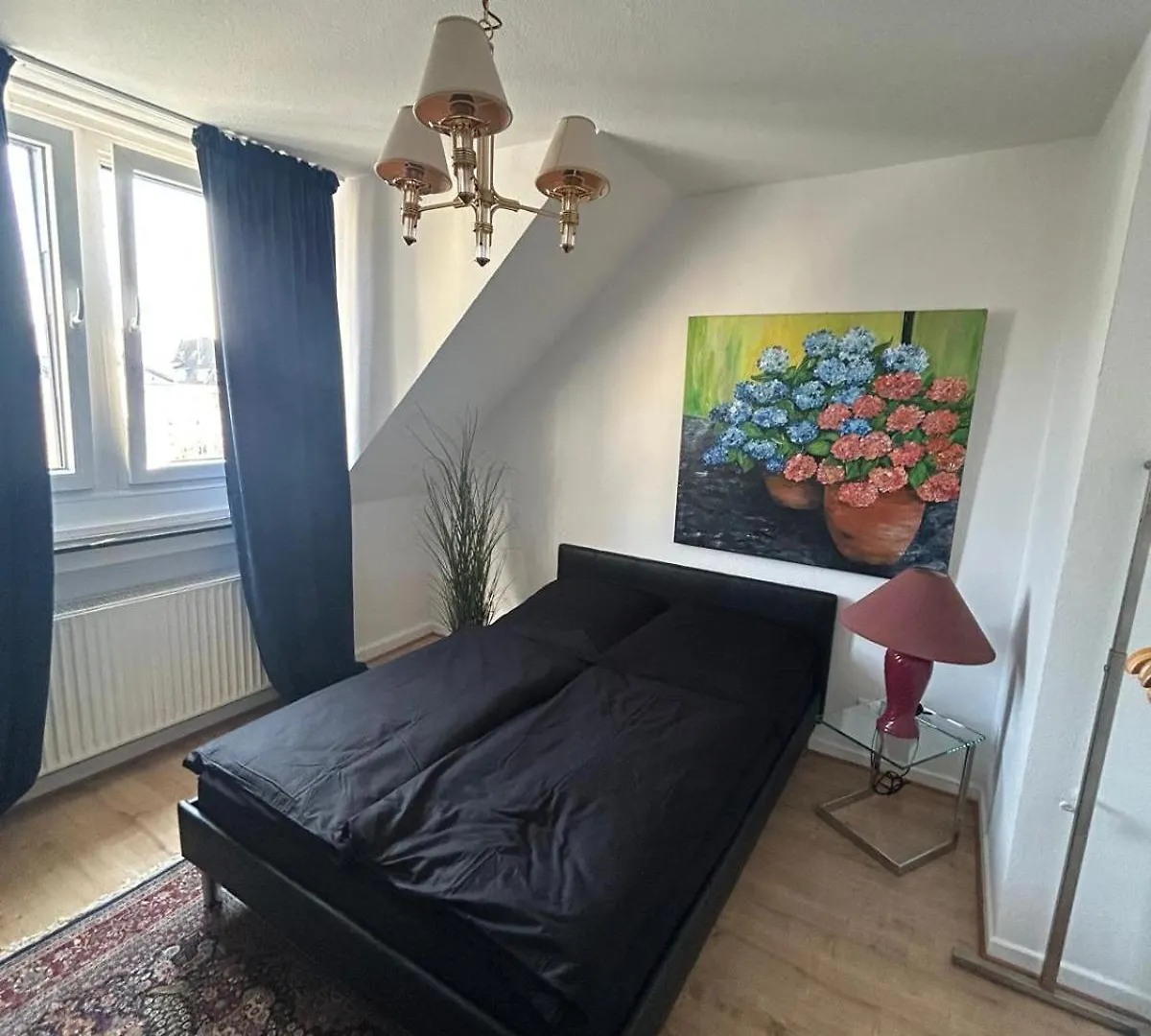 Wohnung Im Zentrum Von Duesseldorf アパート デュッセルドルフ